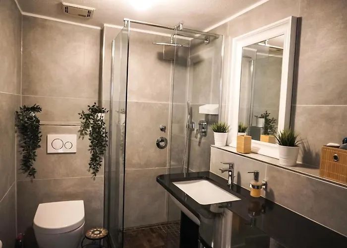 Surfer Loft With Ac And Sun Terrace Apartment *